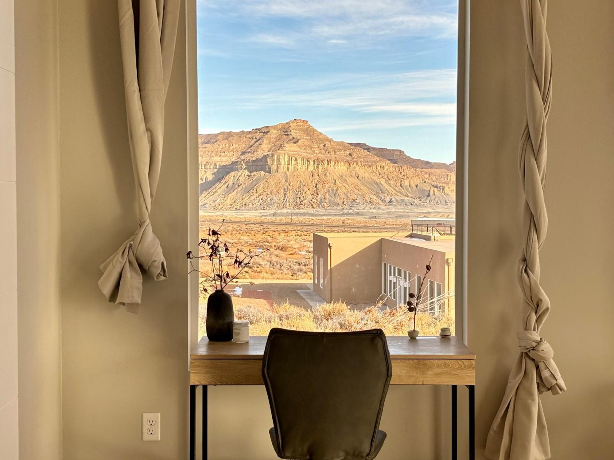 Calming Canyon Sanctuary With Grand Mesa Views Big Water Extérieur photo